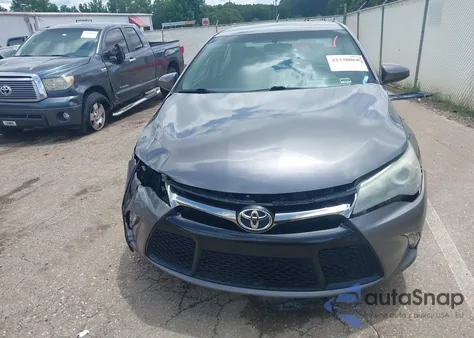 2015 Toyota Camry Le/Se/Xle/Xse z USA, uszkodzony, nr VIN 4T1BF1FK0FU091063